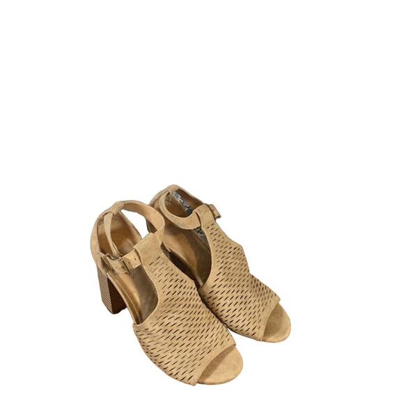 Express Tan Faux Suede Perforated Open Toe Ankle Strap Block Heel Women SZ 6 - Picture 14 of 14